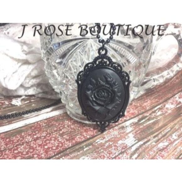 Anniversary gift birthday mom Black Morbid Rose Cameo Necklace Gothic Victorian - Picture 4 of 9